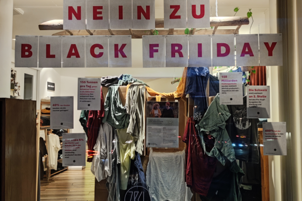 Nein zu Black Friday – Gemeinsam für eine nachhaltige Zukunft! - News | NEIN zu Black Friday | WE ARE ZRCL