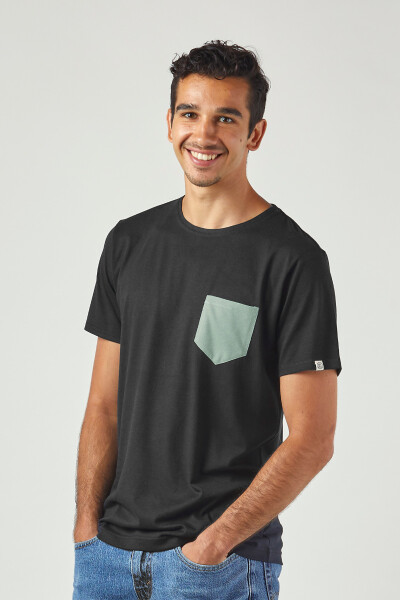 Pocket T-Shirt