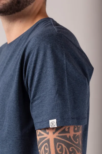 Basic T-Shirt