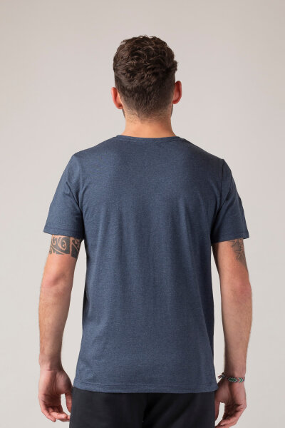 Basic T-Shirt