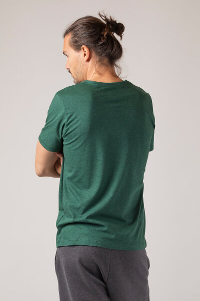 Basic T-Shirt