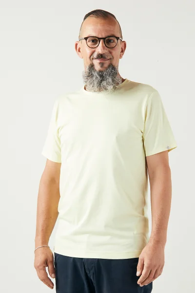 Basic T-Shirt