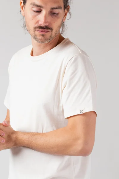 Basic T-Shirt