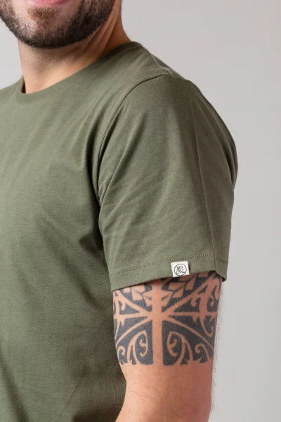 Basic T-Shirt