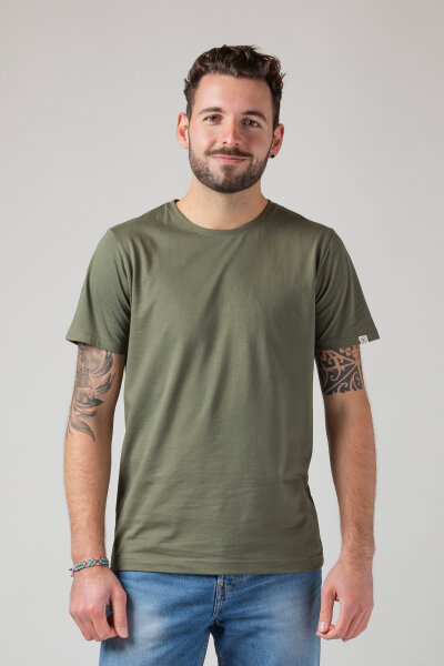 Basic T-Shirt