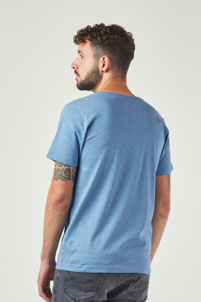 Basic T-Shirt