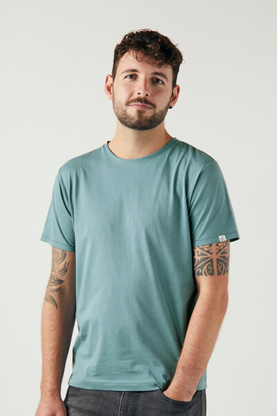 Basic T-Shirt