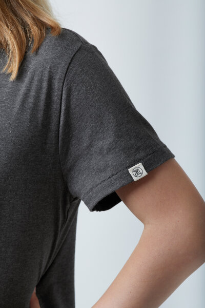 Basic T-Shirt