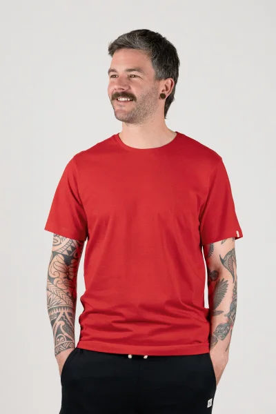 Basic T-Shirt