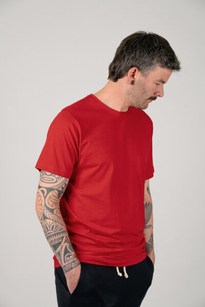 Basic T-Shirt