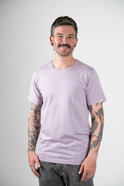 Basic T-Shirt