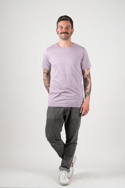 Basic T-Shirt