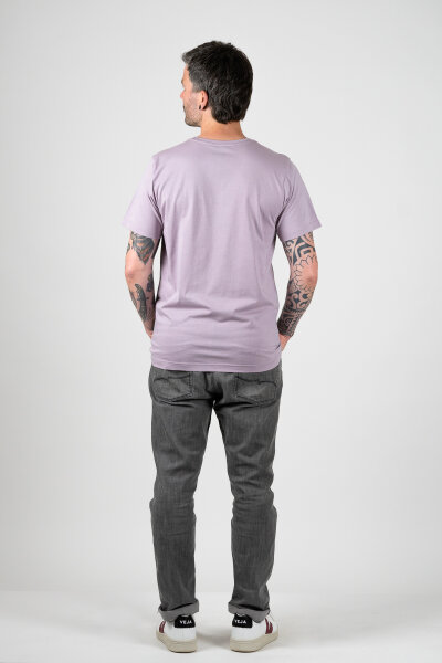 Basic T-Shirt