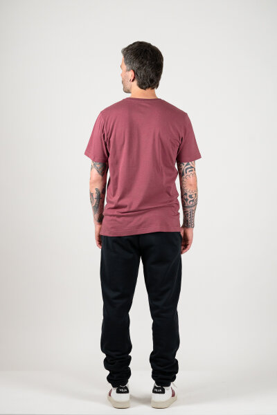 Basic T-Shirt