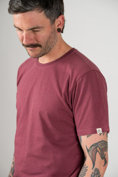 Basic T-Shirt