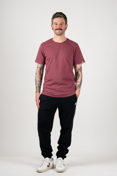Basic T-Shirt