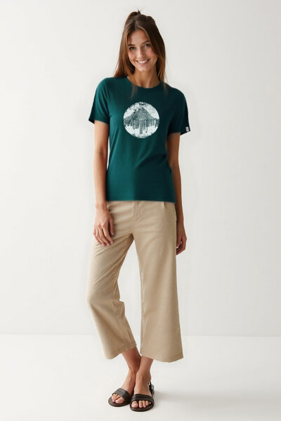 Mountain vs. City Luisa T-Shirt