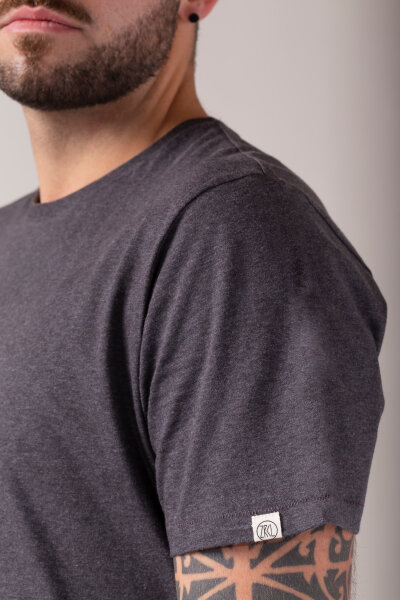 Basic Zeno T-Shirt